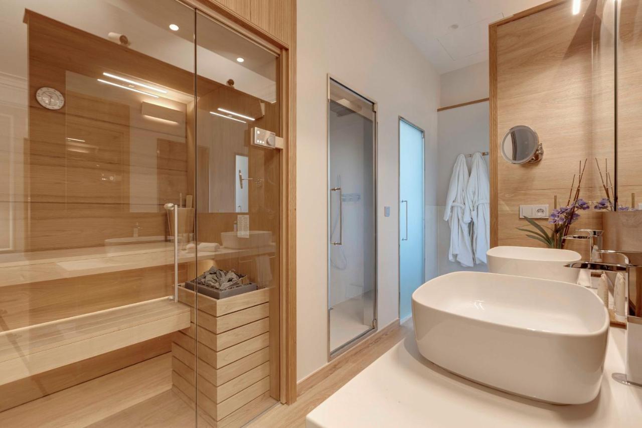 Hotel Boutique Mirlo Barcelona Exteriér fotografie Bathroom