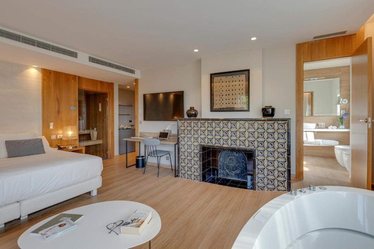 Hotel Boutique Mirlo Barcelona Exteriér fotografie A suite at the hotel